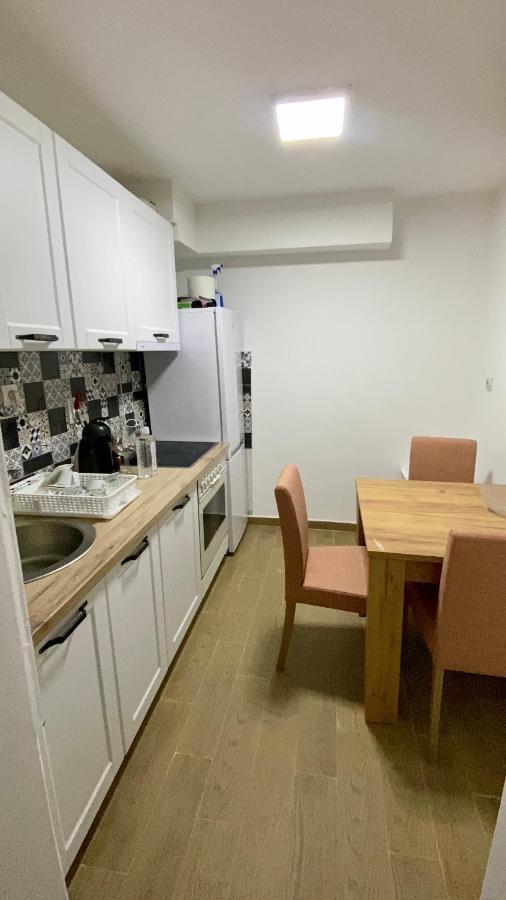 Kuca Na Dan Sa Bazenom Hedonist Place Zaklopaca  Esterno foto