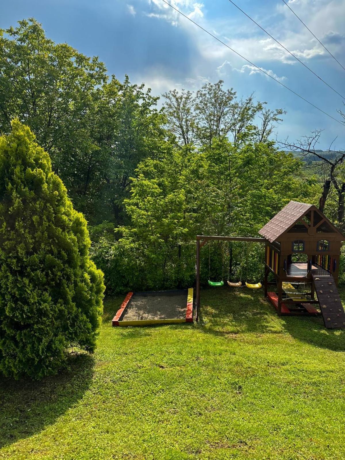 Kuca Na Dan Sa Bazenom Hedonist Place Zaklopaca  Esterno foto